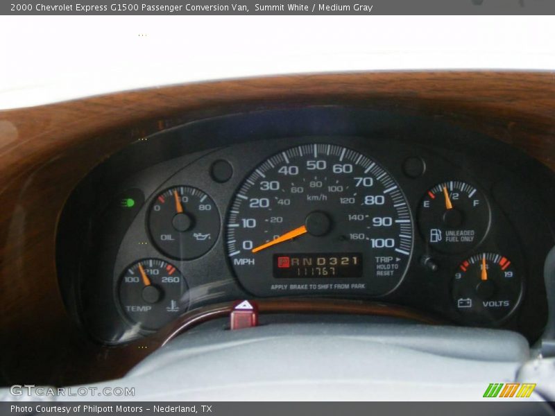 Summit White / Medium Gray 2000 Chevrolet Express G1500 Passenger Conversion Van