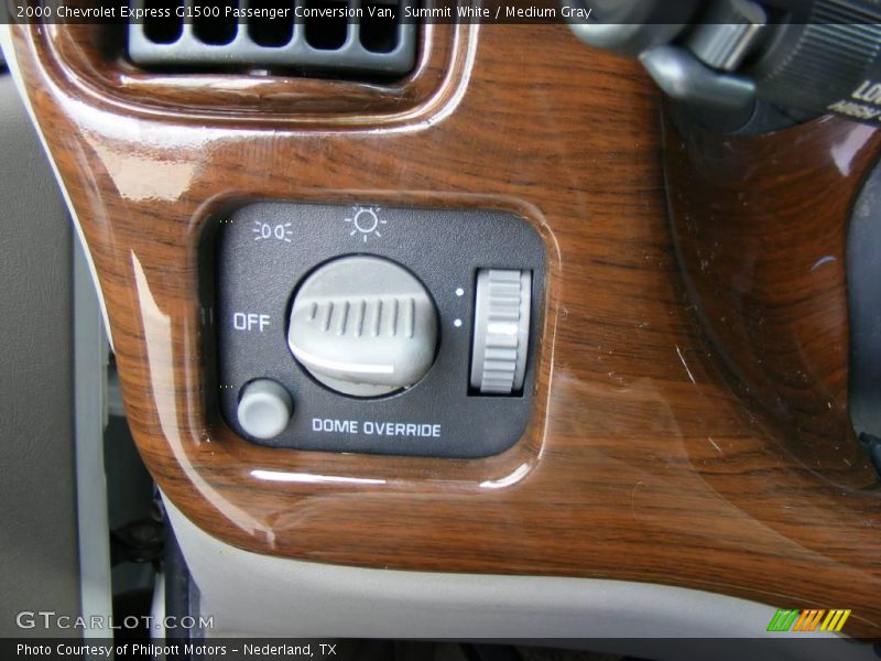 Summit White / Medium Gray 2000 Chevrolet Express G1500 Passenger Conversion Van