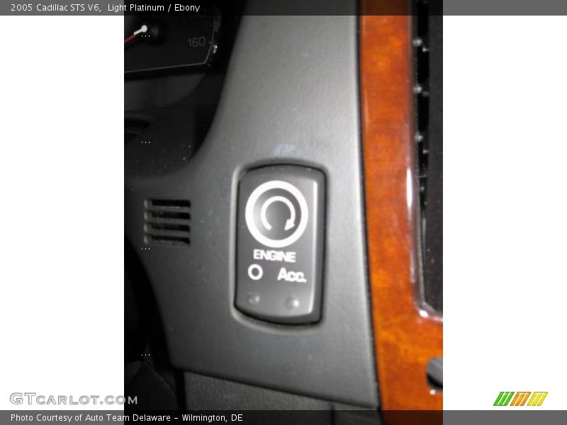Light Platinum / Ebony 2005 Cadillac STS V6