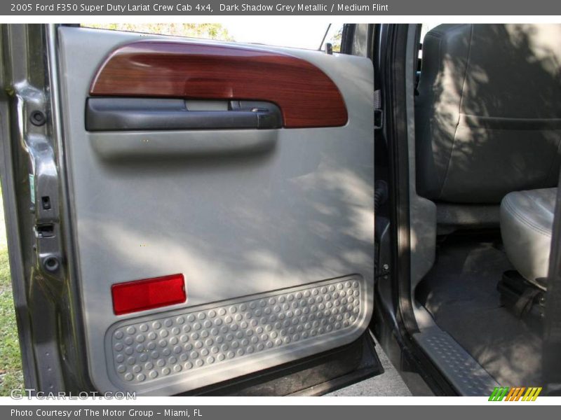 Dark Shadow Grey Metallic / Medium Flint 2005 Ford F350 Super Duty Lariat Crew Cab 4x4