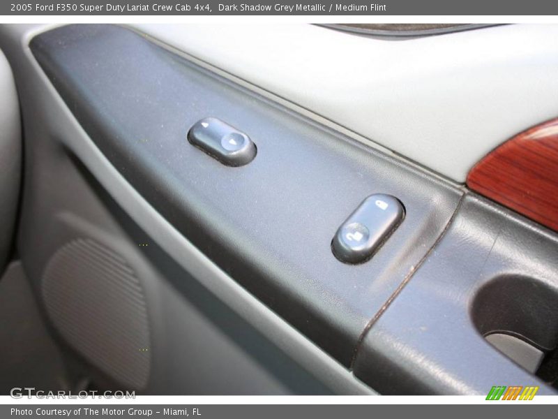 Dark Shadow Grey Metallic / Medium Flint 2005 Ford F350 Super Duty Lariat Crew Cab 4x4