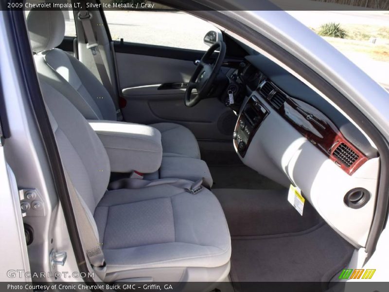 Silver Ice Metallic / Gray 2009 Chevrolet Impala LT