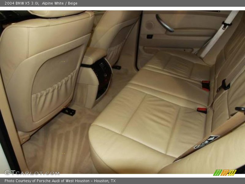Alpine White / Beige 2004 BMW X5 3.0i