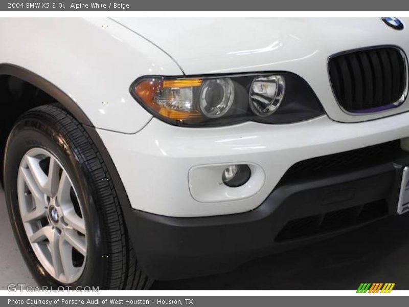Alpine White / Beige 2004 BMW X5 3.0i