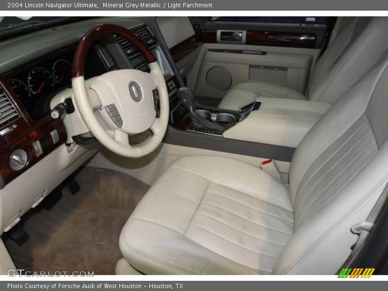 Mineral Grey Metallic / Light Parchment 2004 Lincoln Navigator Ultimate