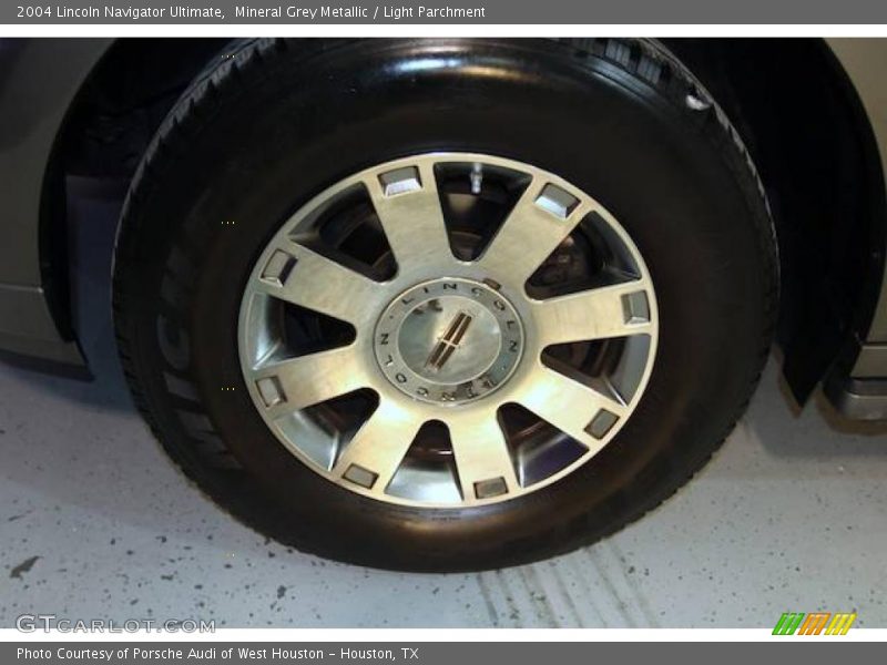 Mineral Grey Metallic / Light Parchment 2004 Lincoln Navigator Ultimate