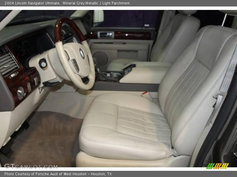 Mineral Grey Metallic / Light Parchment 2004 Lincoln Navigator Ultimate