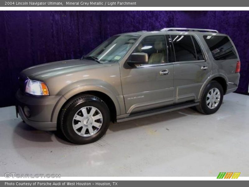Mineral Grey Metallic / Light Parchment 2004 Lincoln Navigator Ultimate