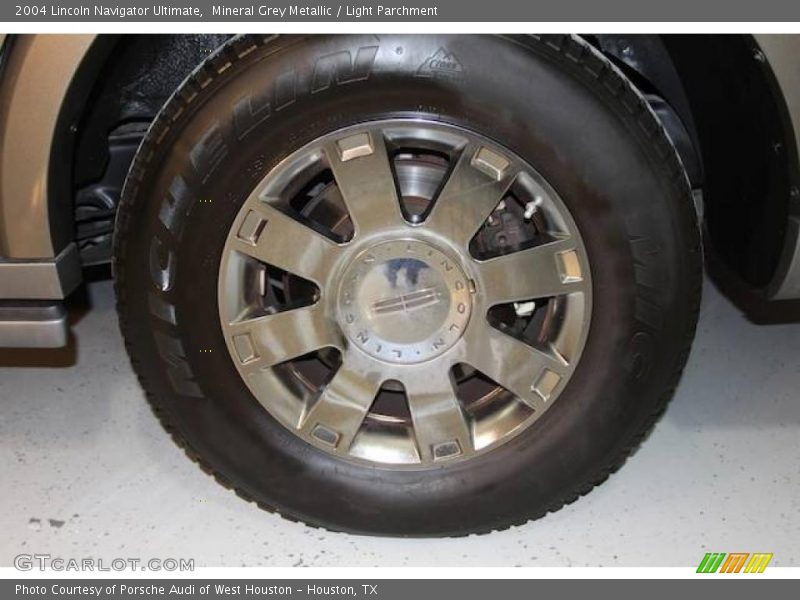 Mineral Grey Metallic / Light Parchment 2004 Lincoln Navigator Ultimate