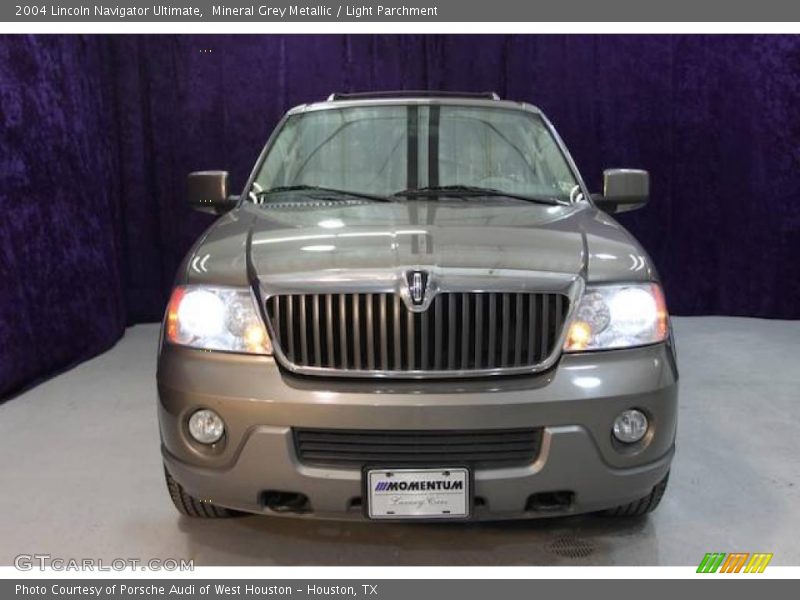 Mineral Grey Metallic / Light Parchment 2004 Lincoln Navigator Ultimate