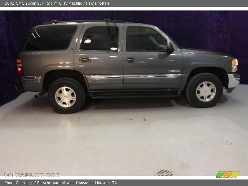 Storm Gray Metallic / Pewter/Shale 2002 GMC Yukon SLT