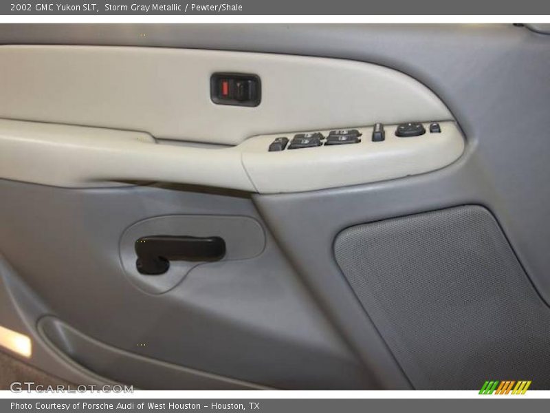 Storm Gray Metallic / Pewter/Shale 2002 GMC Yukon SLT