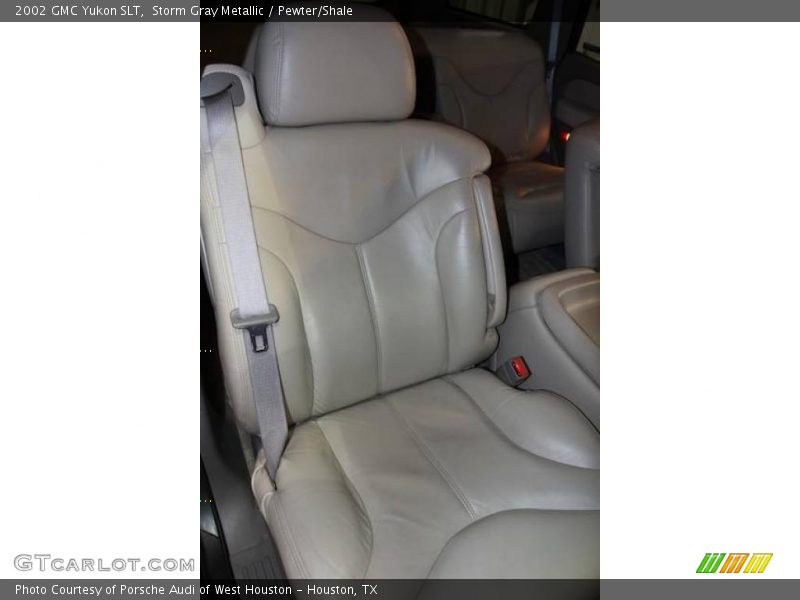 Storm Gray Metallic / Pewter/Shale 2002 GMC Yukon SLT