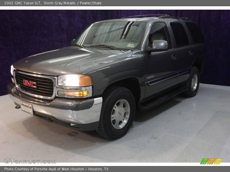 Storm Gray Metallic / Pewter/Shale 2002 GMC Yukon SLT