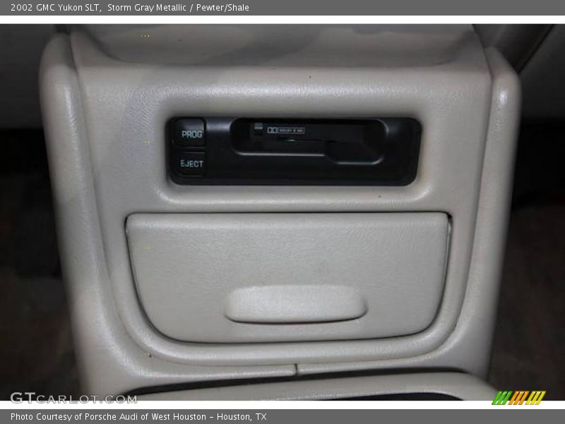 Storm Gray Metallic / Pewter/Shale 2002 GMC Yukon SLT