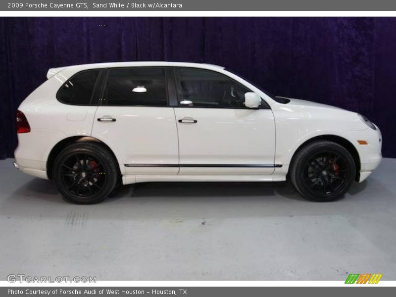 Sand White / Black w/Alcantara 2009 Porsche Cayenne GTS