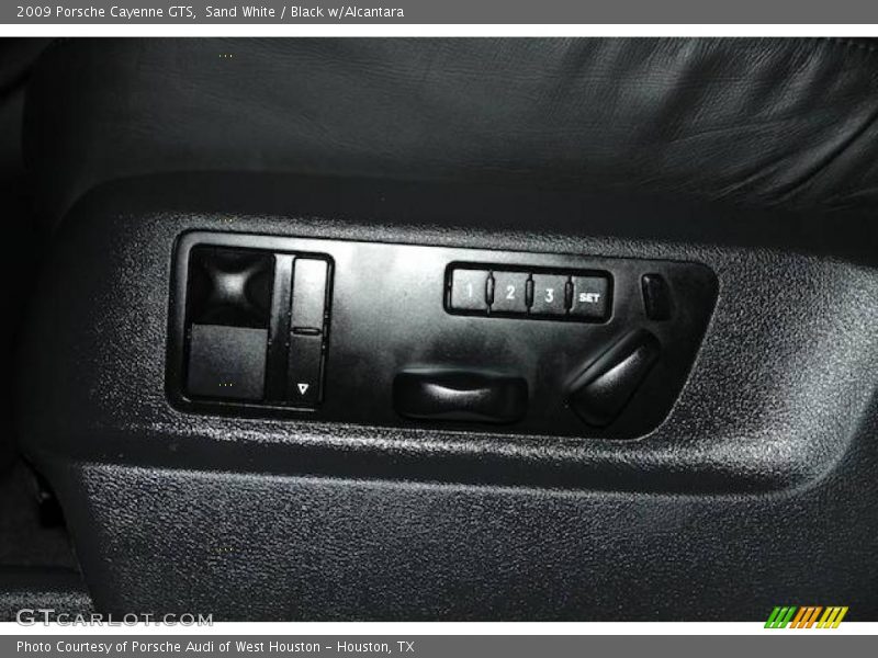 Sand White / Black w/Alcantara 2009 Porsche Cayenne GTS