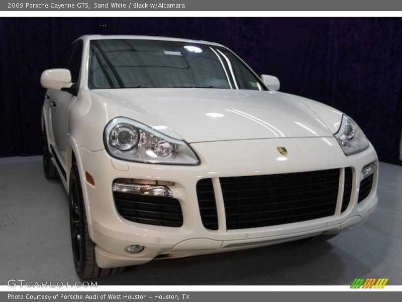Sand White / Black w/Alcantara 2009 Porsche Cayenne GTS