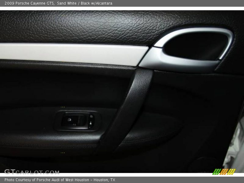 Sand White / Black w/Alcantara 2009 Porsche Cayenne GTS
