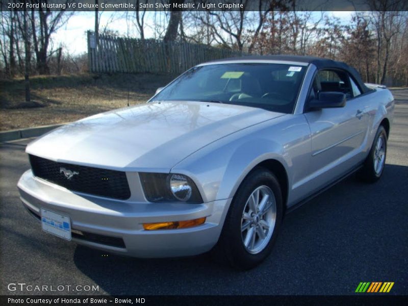 Satin Silver Metallic / Light Graphite 2007 Ford Mustang V6 Deluxe Convertible