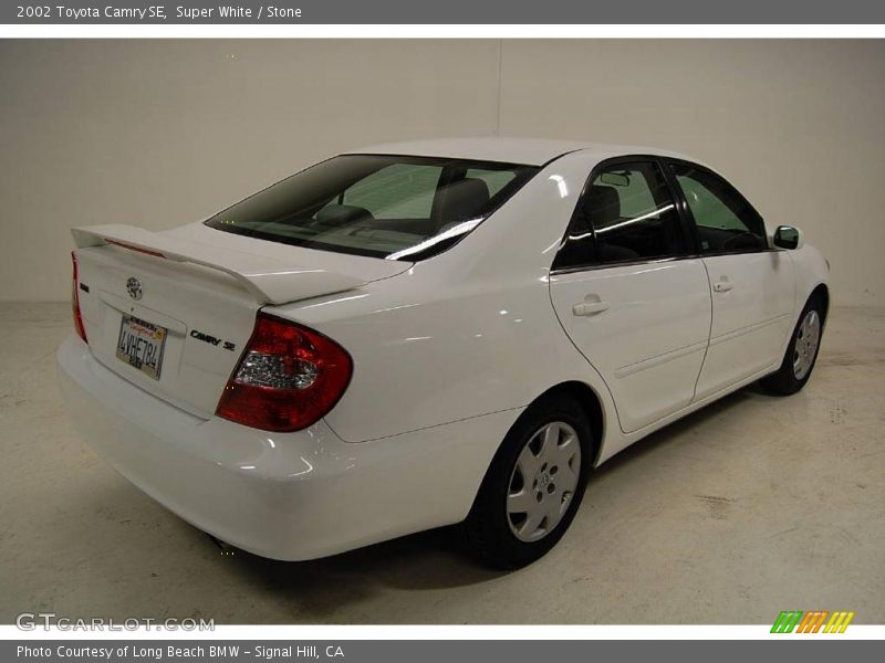 Super White / Stone 2002 Toyota Camry SE