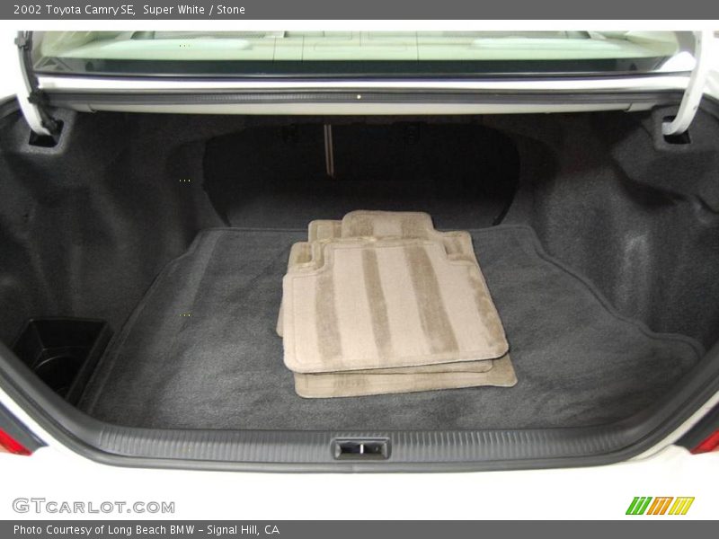 Super White / Stone 2002 Toyota Camry SE