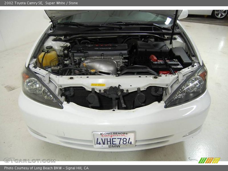 Super White / Stone 2002 Toyota Camry SE