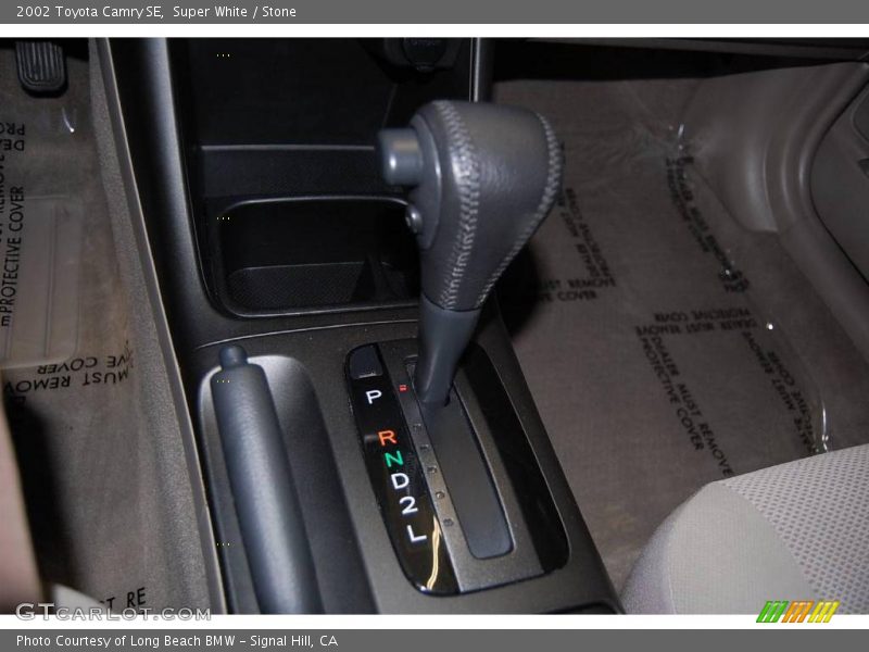 Super White / Stone 2002 Toyota Camry SE