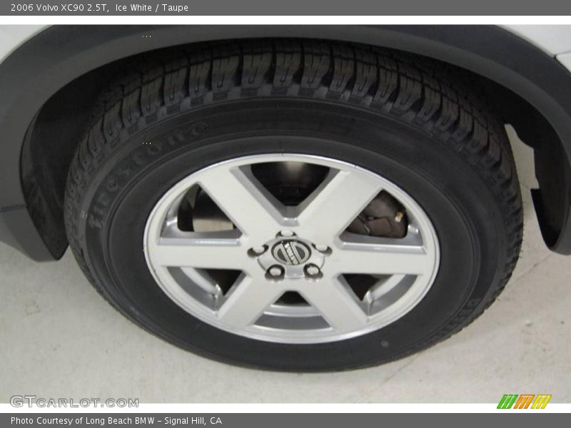 Ice White / Taupe 2006 Volvo XC90 2.5T