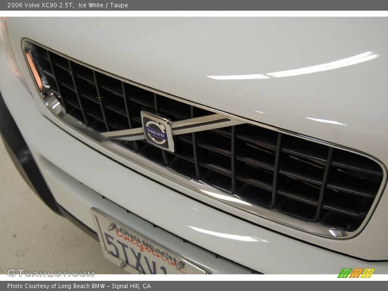 Ice White / Taupe 2006 Volvo XC90 2.5T