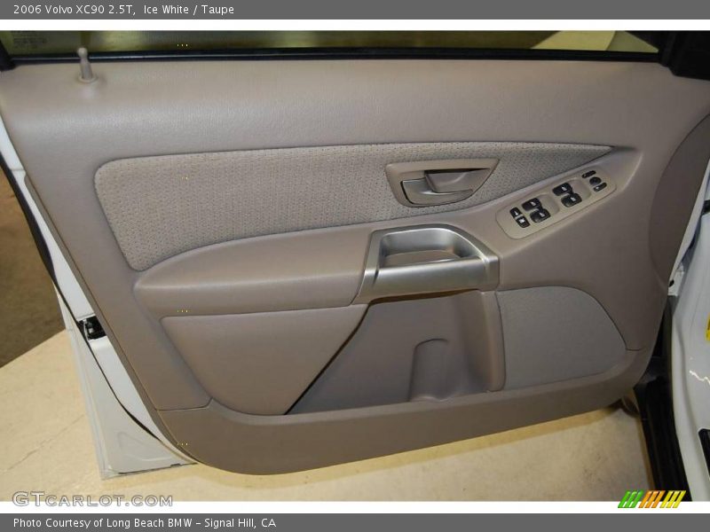 Ice White / Taupe 2006 Volvo XC90 2.5T