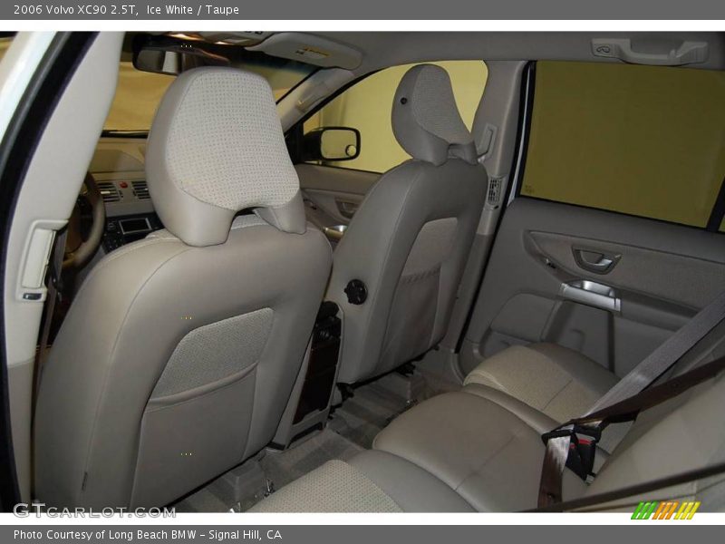 Ice White / Taupe 2006 Volvo XC90 2.5T