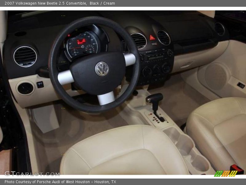 Black / Cream 2007 Volkswagen New Beetle 2.5 Convertible