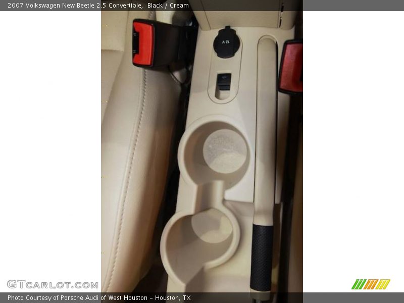 Black / Cream 2007 Volkswagen New Beetle 2.5 Convertible