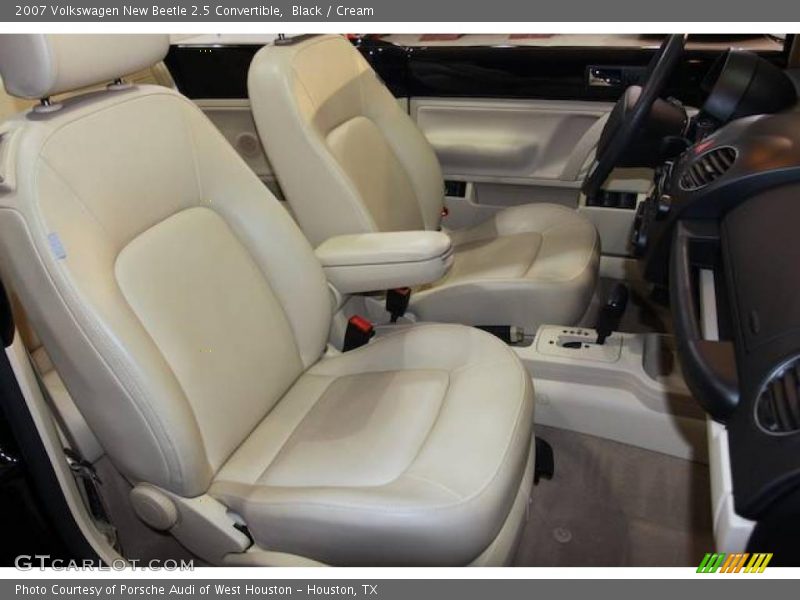 Black / Cream 2007 Volkswagen New Beetle 2.5 Convertible