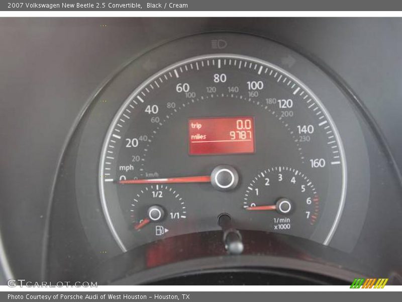 Black / Cream 2007 Volkswagen New Beetle 2.5 Convertible