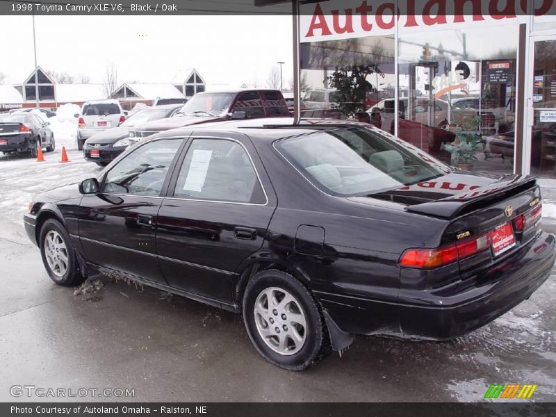Black / Oak 1998 Toyota Camry XLE V6