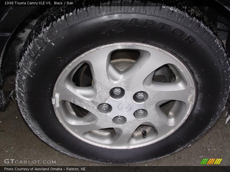 Black / Oak 1998 Toyota Camry XLE V6