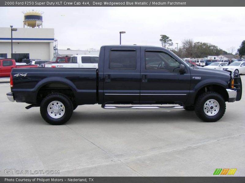 Deep Wedgewood Blue Metallic / Medium Parchment 2000 Ford F250 Super Duty XLT Crew Cab 4x4