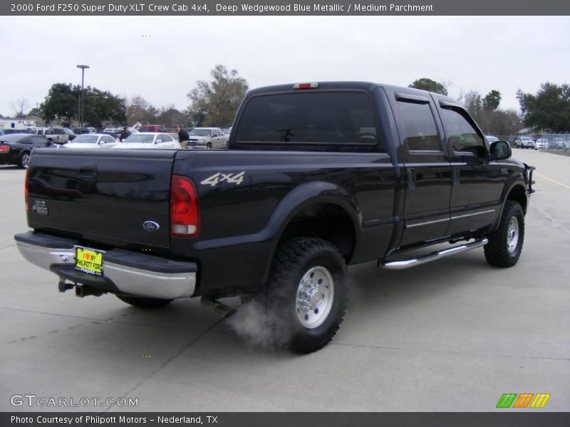 Deep Wedgewood Blue Metallic / Medium Parchment 2000 Ford F250 Super Duty XLT Crew Cab 4x4