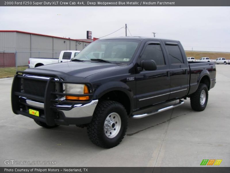 Deep Wedgewood Blue Metallic / Medium Parchment 2000 Ford F250 Super Duty XLT Crew Cab 4x4