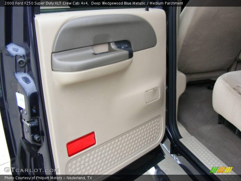 Deep Wedgewood Blue Metallic / Medium Parchment 2000 Ford F250 Super Duty XLT Crew Cab 4x4