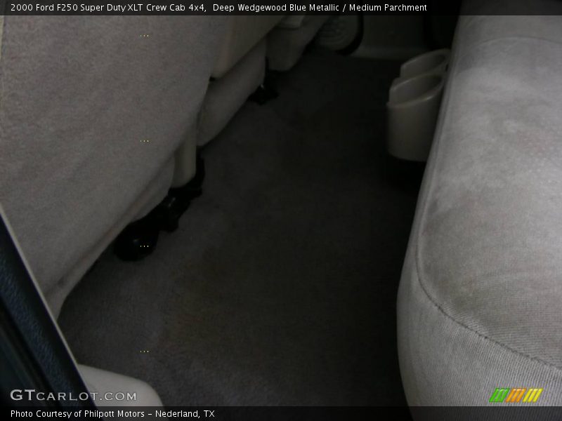Deep Wedgewood Blue Metallic / Medium Parchment 2000 Ford F250 Super Duty XLT Crew Cab 4x4