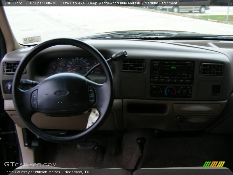 Deep Wedgewood Blue Metallic / Medium Parchment 2000 Ford F250 Super Duty XLT Crew Cab 4x4