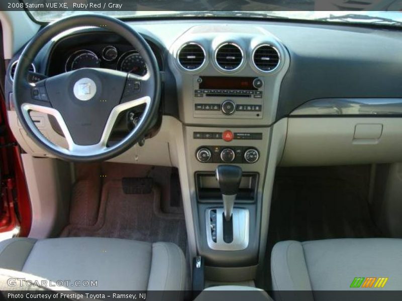 Ruby Red / Gray 2008 Saturn VUE XE