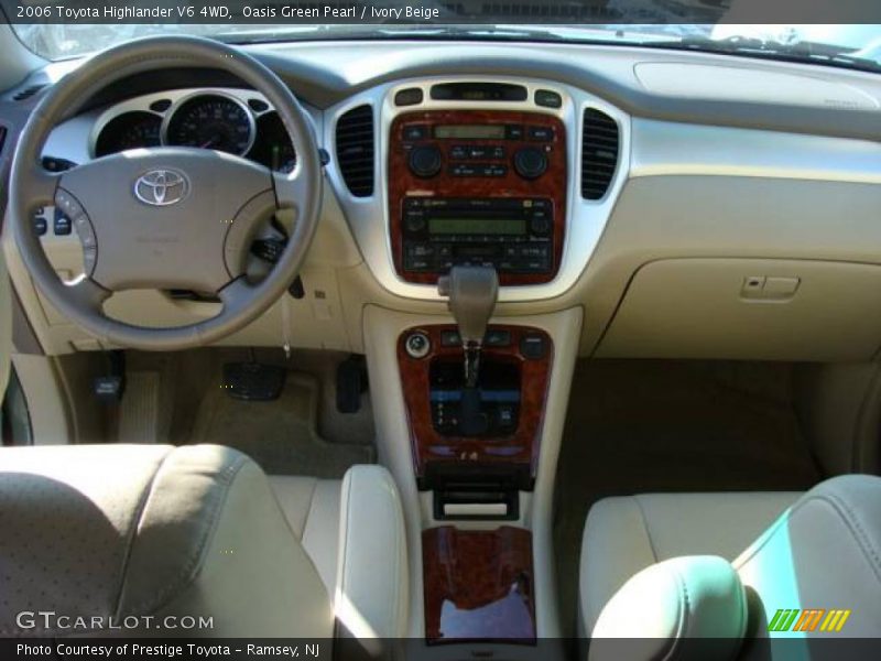 Oasis Green Pearl / Ivory Beige 2006 Toyota Highlander V6 4WD