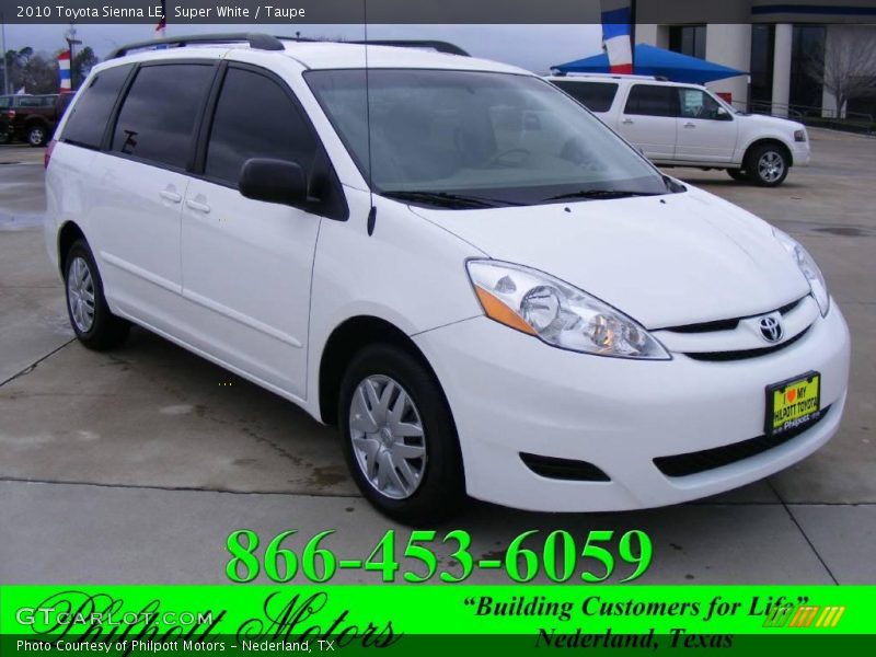 Super White / Taupe 2010 Toyota Sienna LE