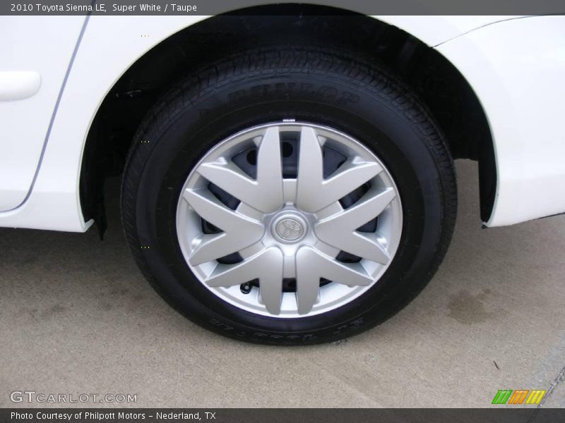 Super White / Taupe 2010 Toyota Sienna LE