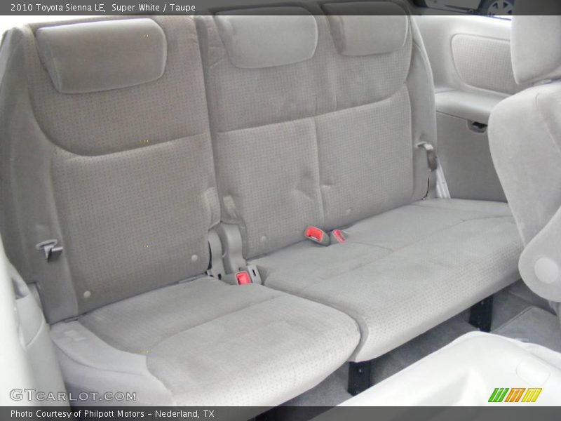 Super White / Taupe 2010 Toyota Sienna LE