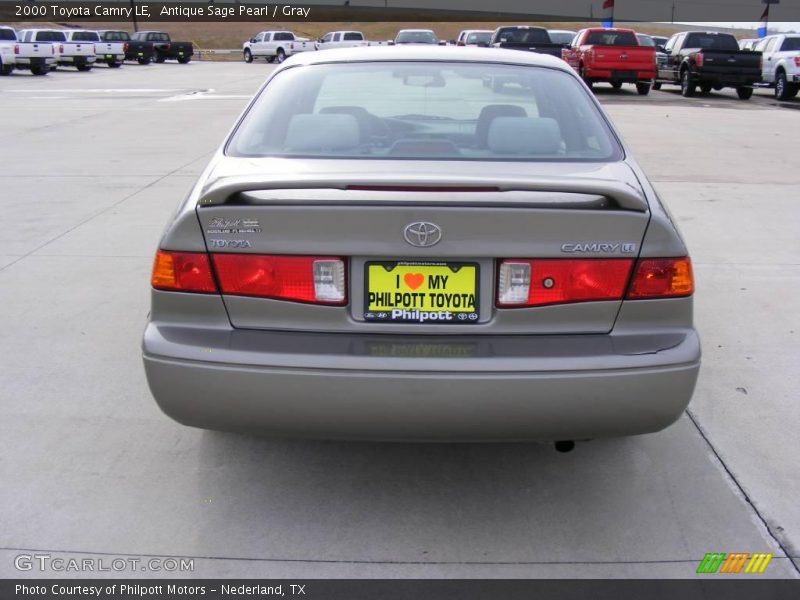 Antique Sage Pearl / Gray 2000 Toyota Camry LE